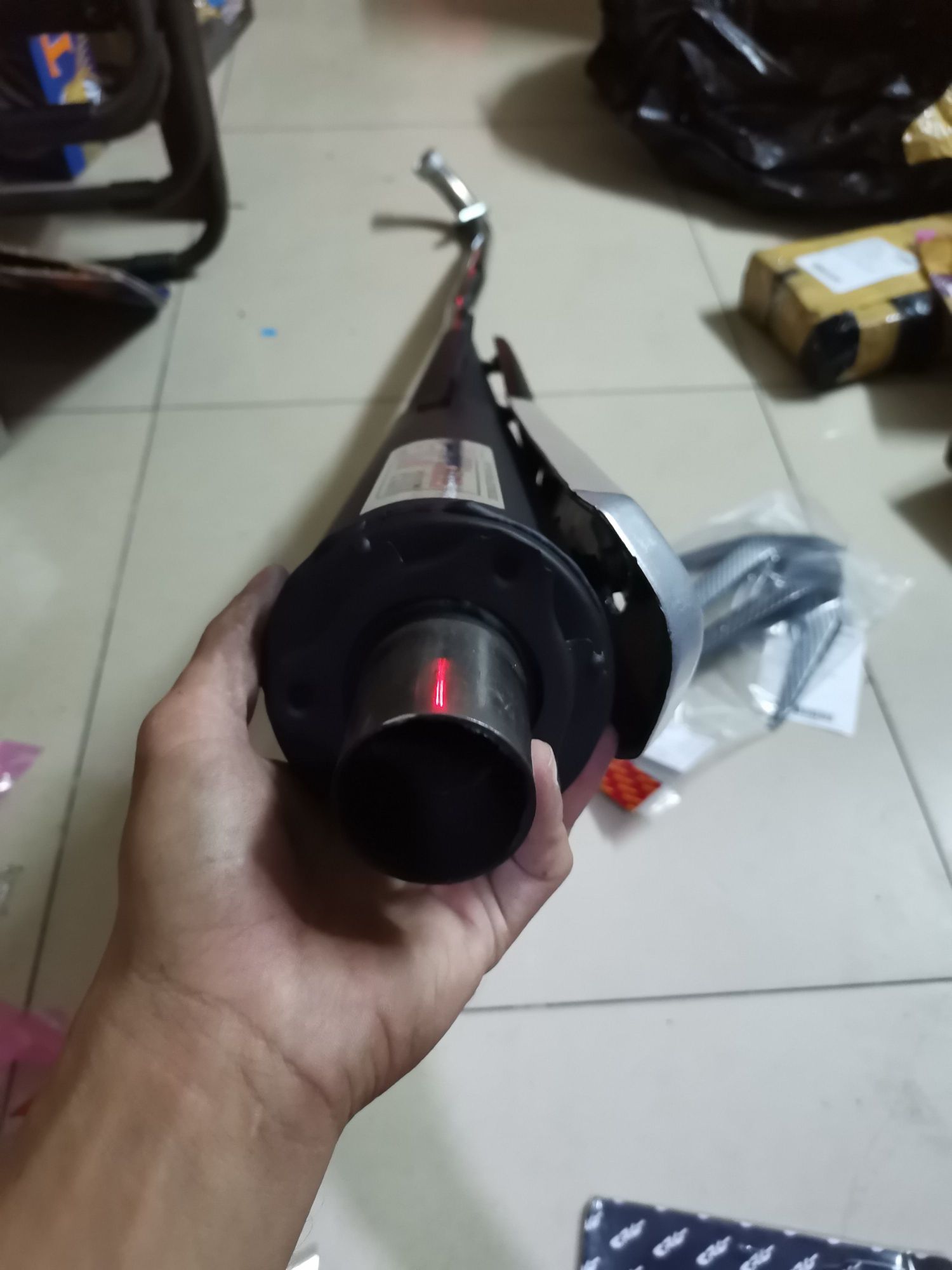 pô xe máy uma v4 1:1 Wave dream moc sẵn (có che pô)