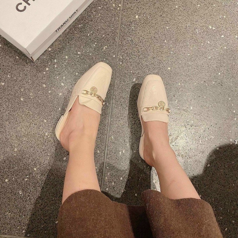 Sục L V xích hot ôm chân mã S120