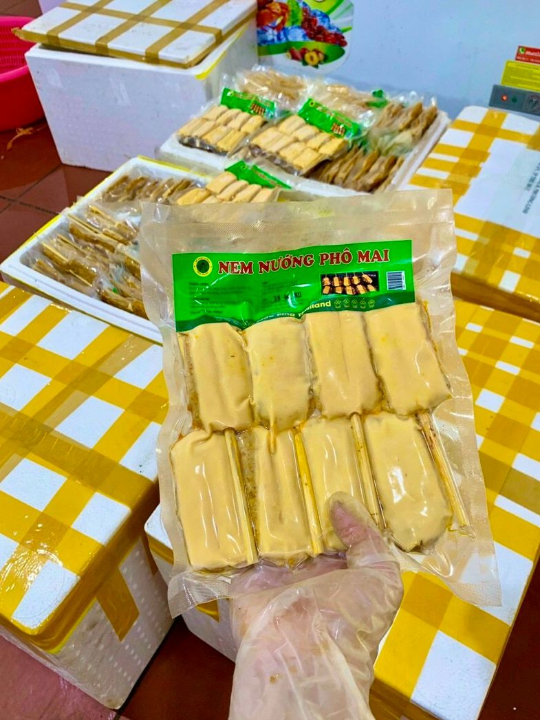 Nem nướng phô mai - Hộp 8 que (giao tphcm)