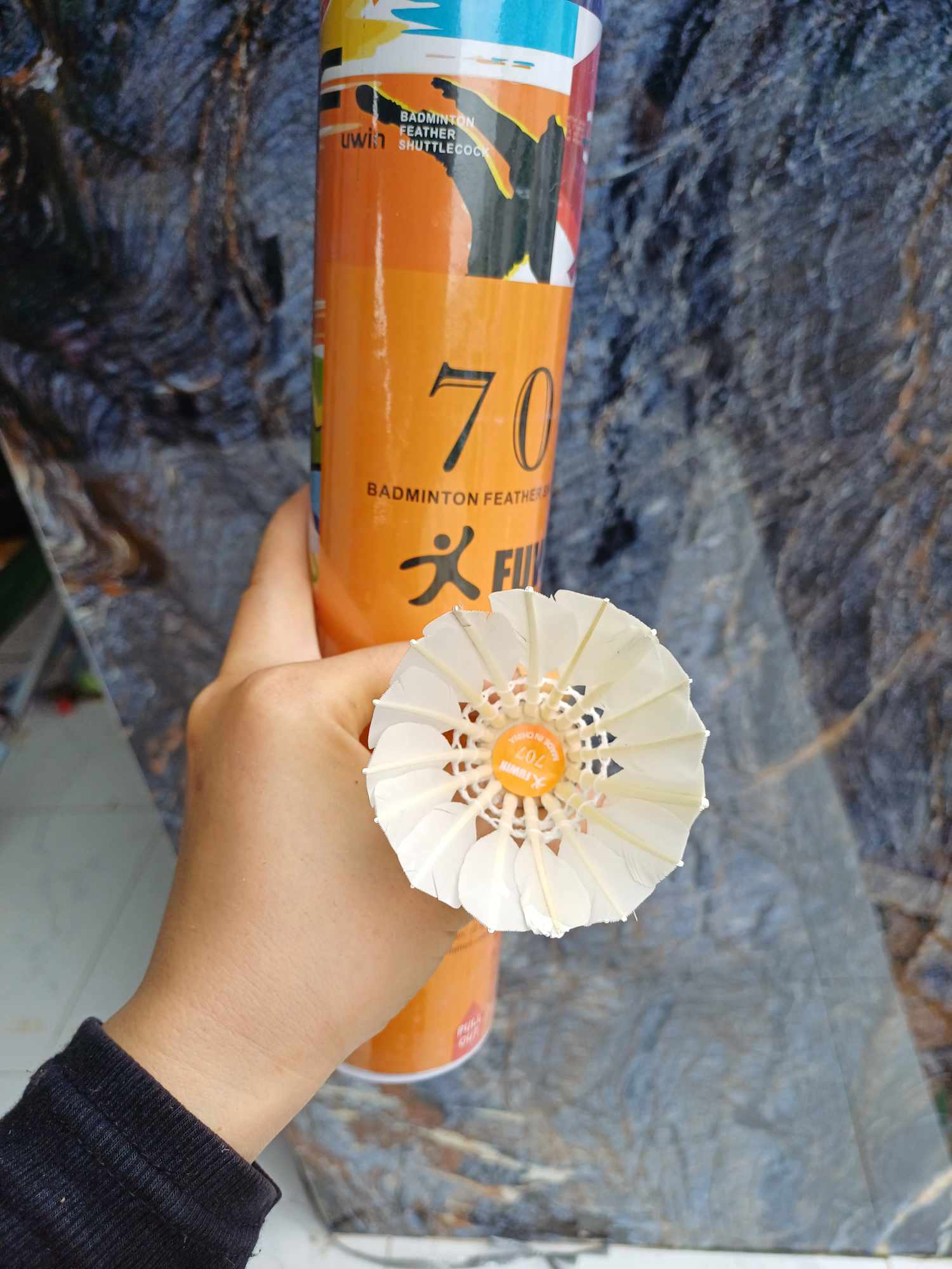 Ống cầu lông 12 trái Fuwin
