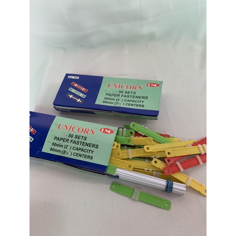 (Hộp 50 cái) Nẹp Acco nhựa Unicorn dễ sử dụng, đóng tài liệu chắc chắn