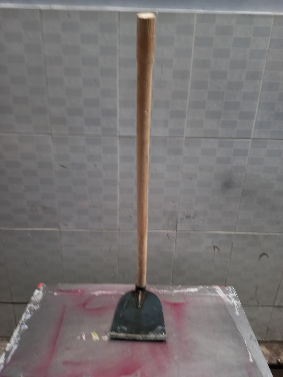 Cuốc Đào Đất Cán Bằng Gỗ Dài 100 CM Lưỡi Cuốc To