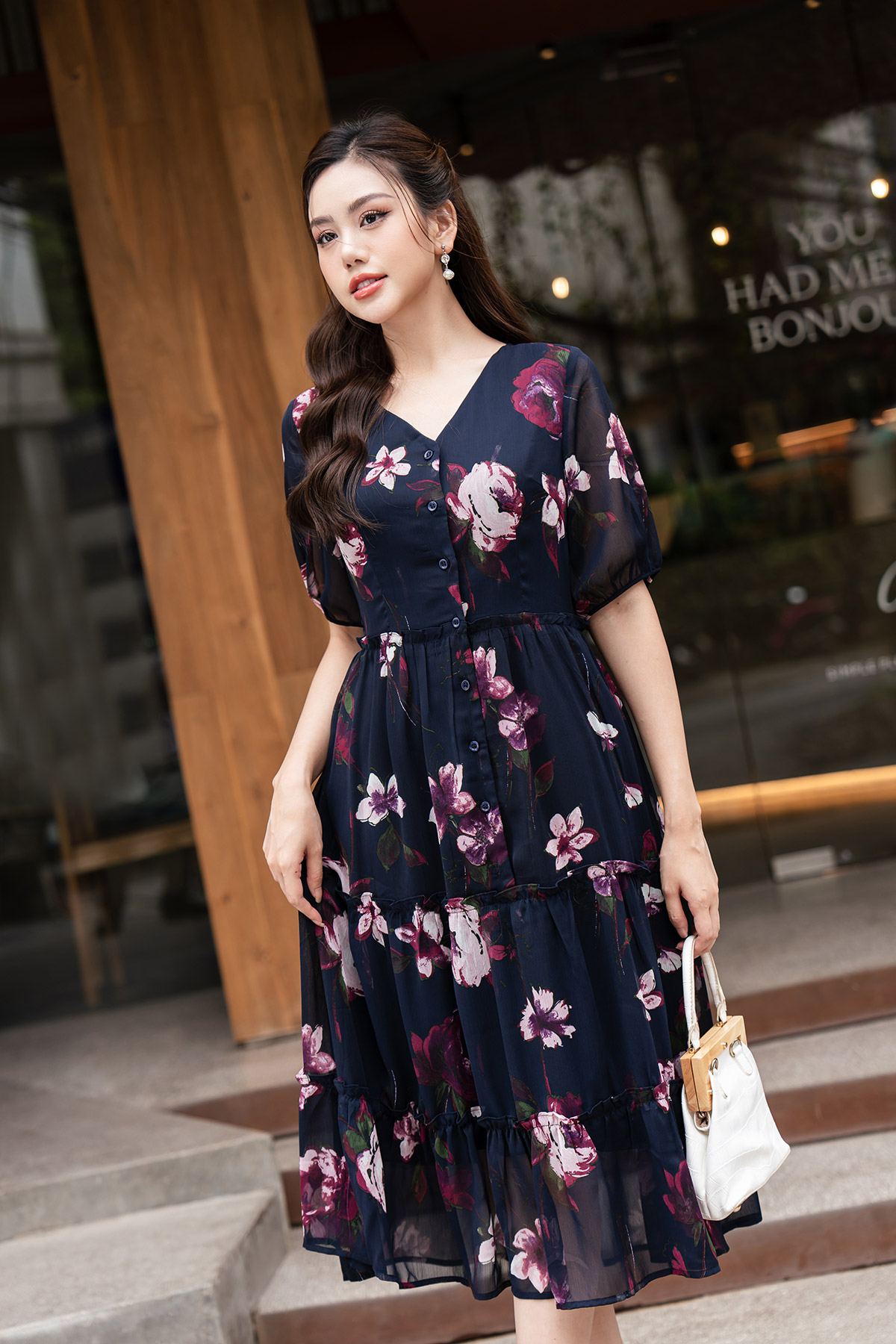 Đầm Maxi Lamer Cổ Tim Hoa L63M21H061