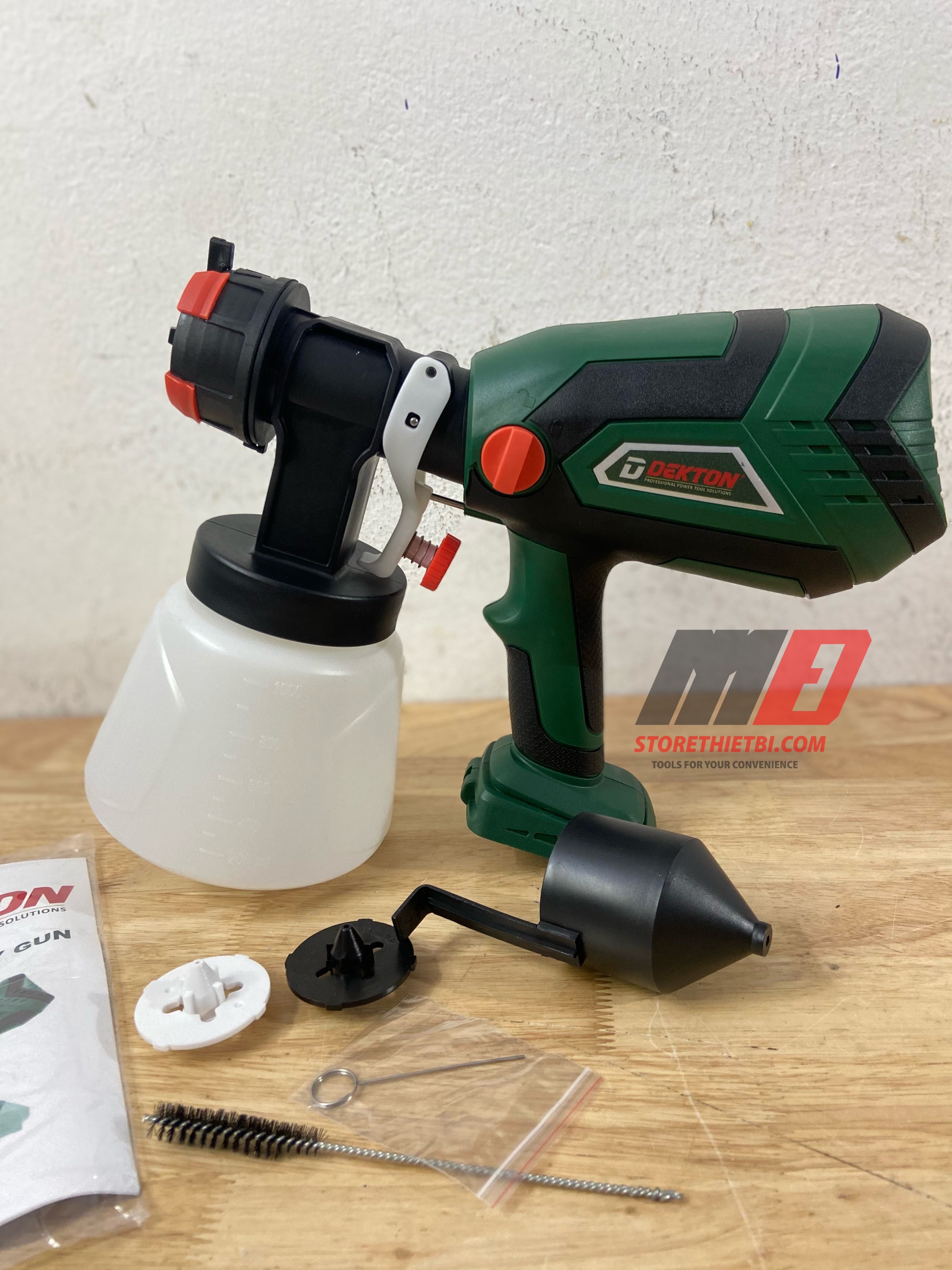 Máy phun sơn dùng pin D21 Dekton D21-MPS1000