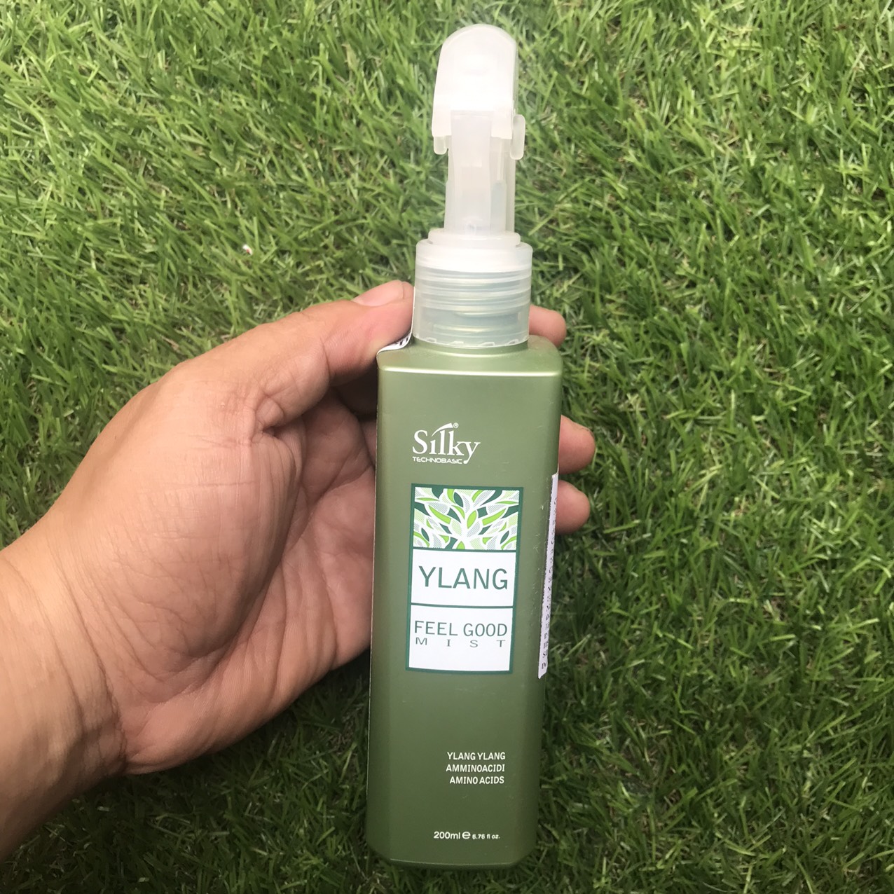 [HCM]Xả khô thảo dược Ylang Silky Feel Good Mist 200ml