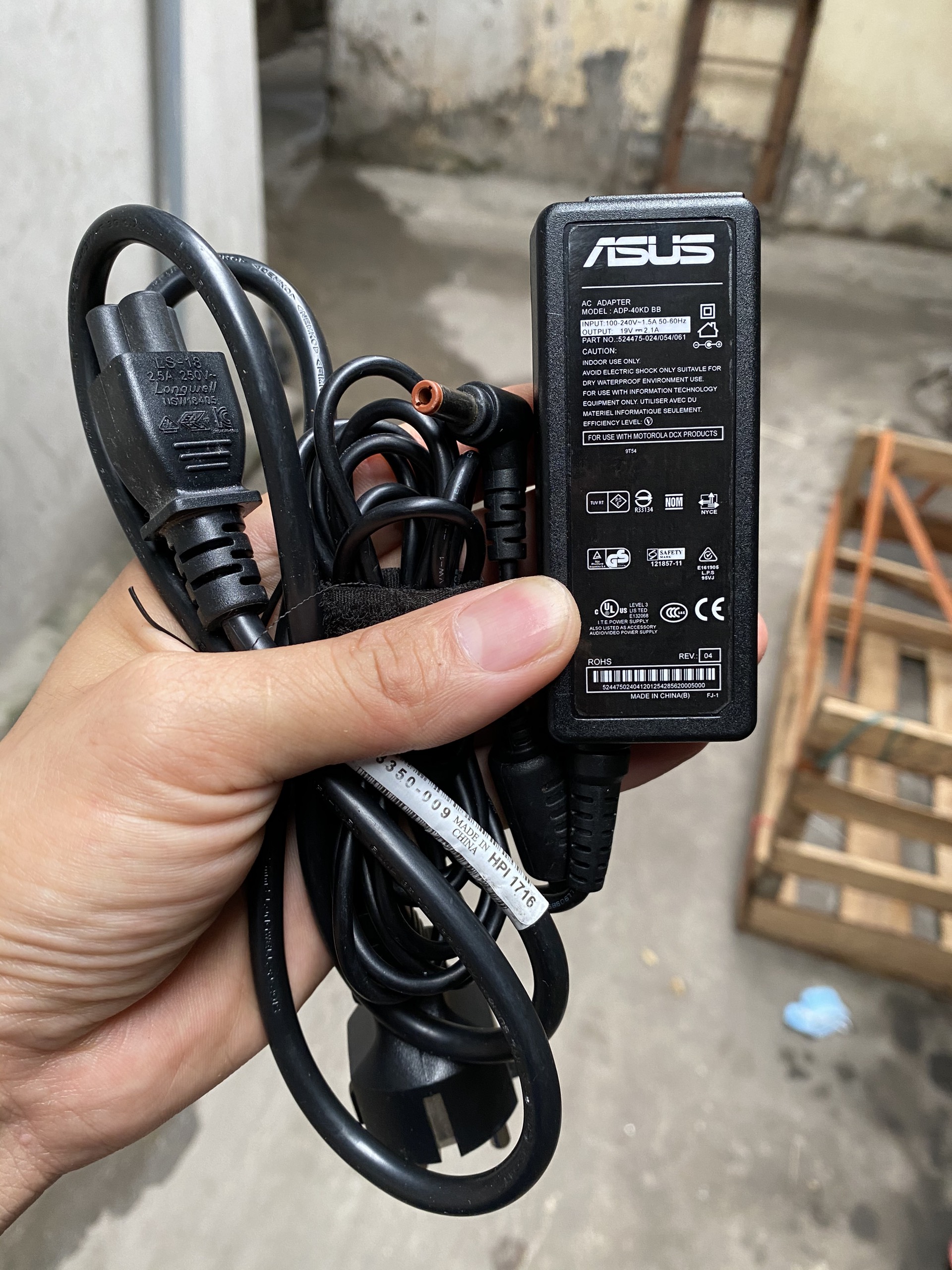 Adapter sạc màn hình Asus 19v