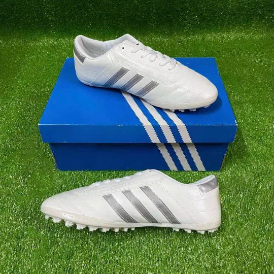 Giày đá bóng 3 sọc Wika đế TF - gdb3s6