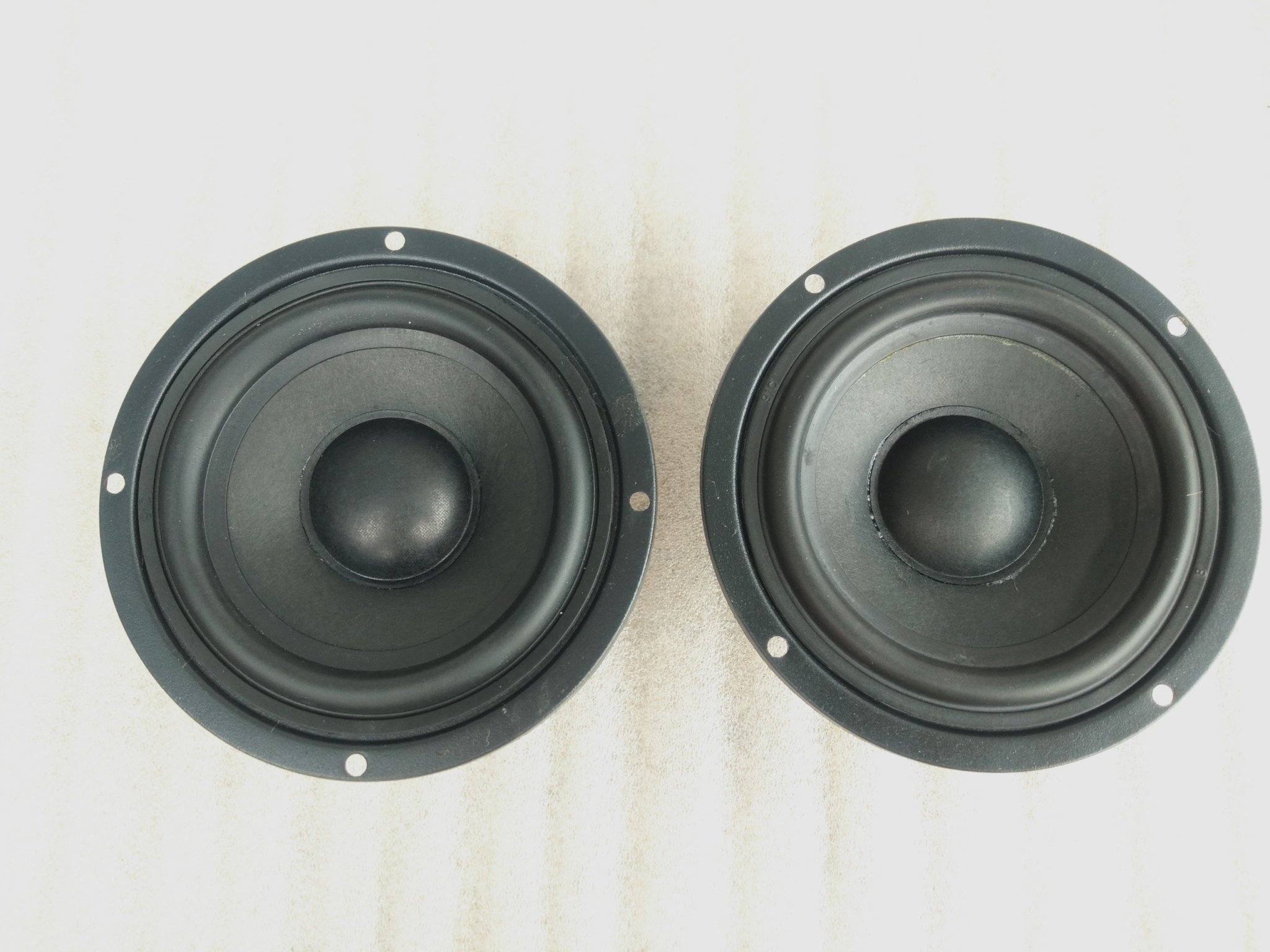 2 CỦ LOA MID 10 TỪ 70mm