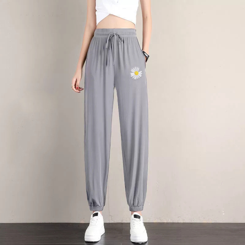 Quần Jogger nữ thun tăm thêu hoa cúc