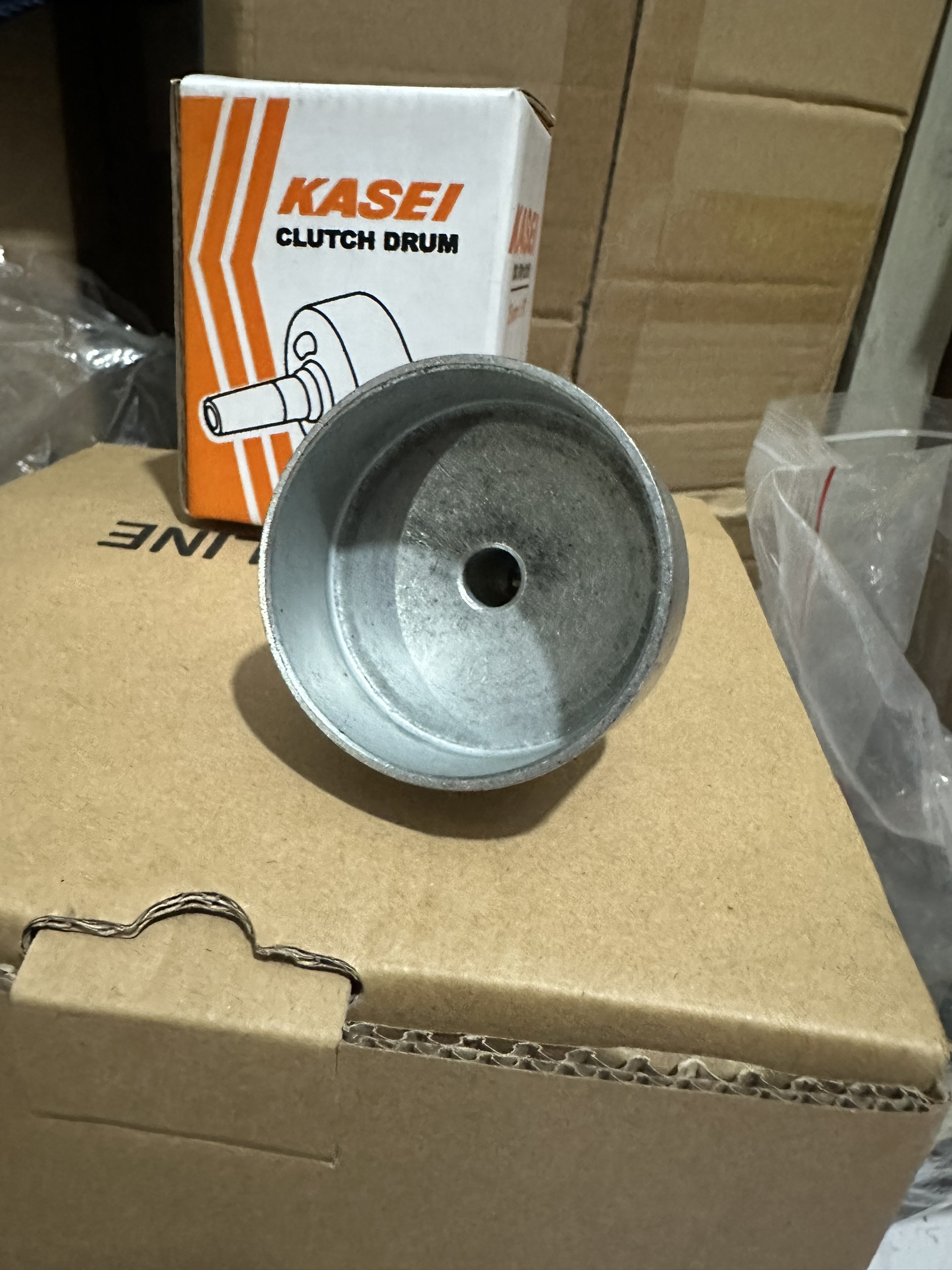 ( KASEI) CHÉN (CHUÔNG)  CHO MÁY CẮT CỎ 2 THÌ. 26MM/28MM - 9 KHÍA