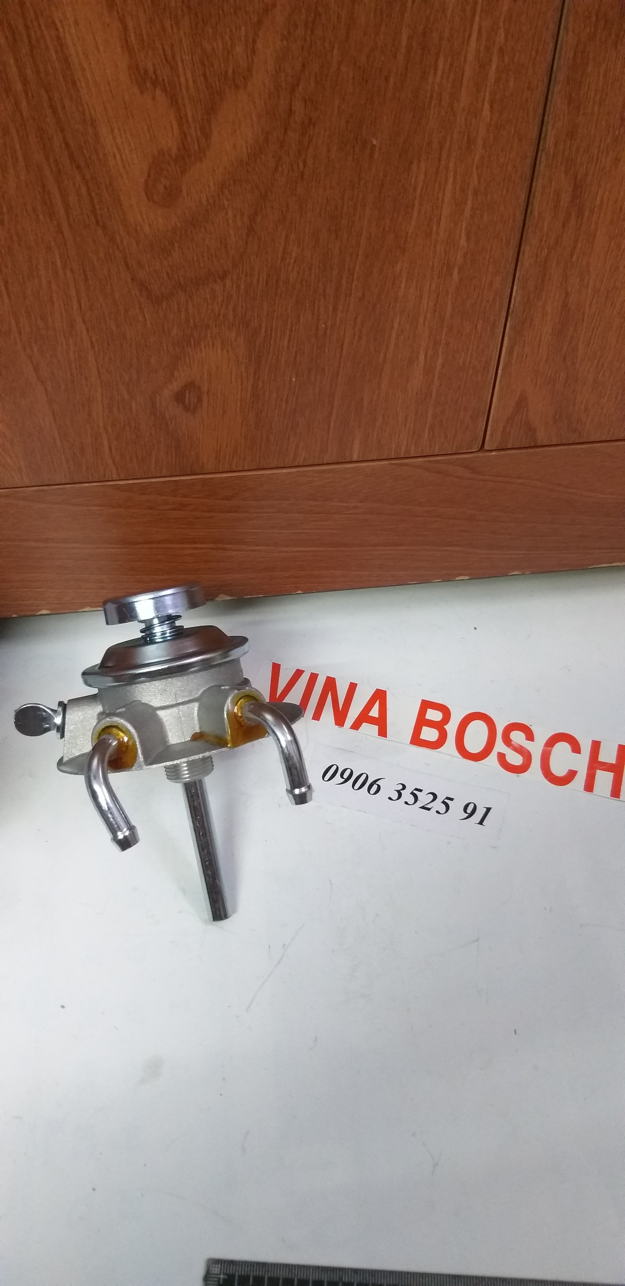 Đế lọc có ống hút dầu, gắn được nhiều dòng xe