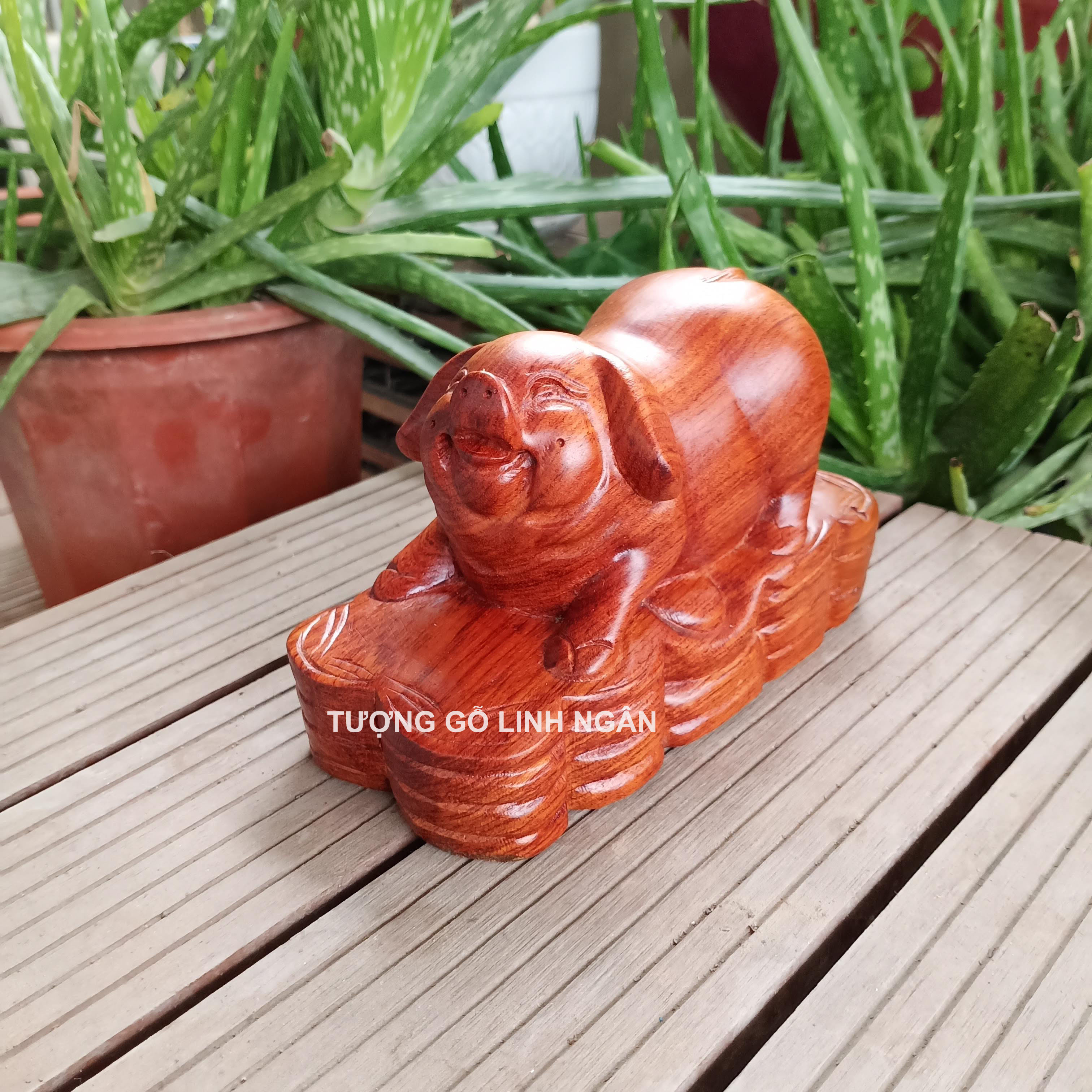 Tượng lợn gỗ hương (Cao 8 cm, rộng 15, sâu 6 cm)