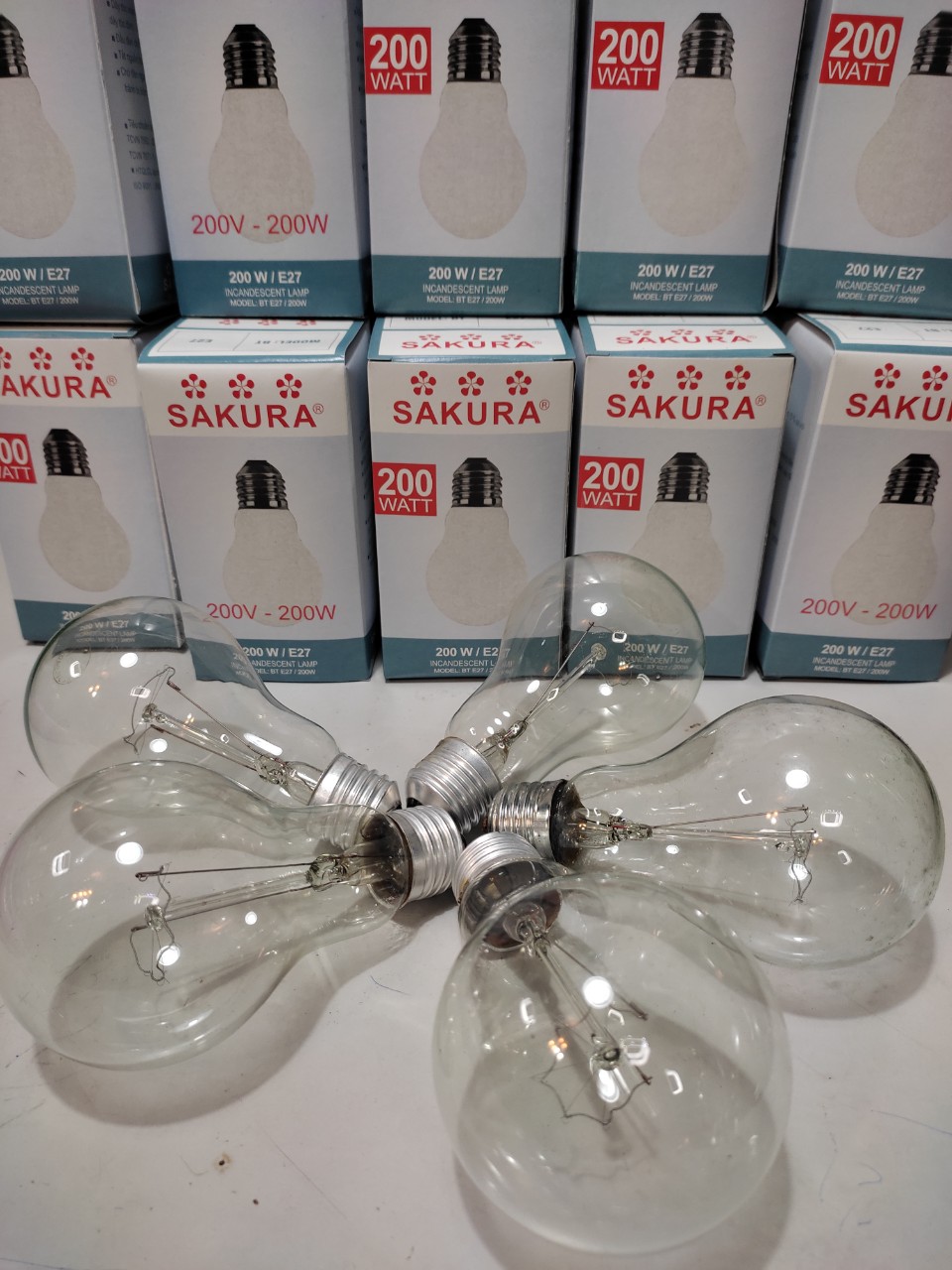 Bóng đèn sợi đốt 200W SAKURA, hàng chính hãng, ledhld