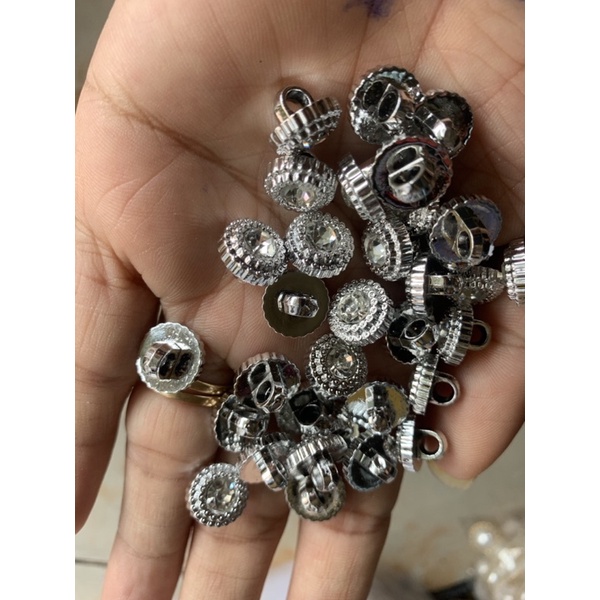 Bịch 100 nút đá viền trắng đường kính 1.2cm