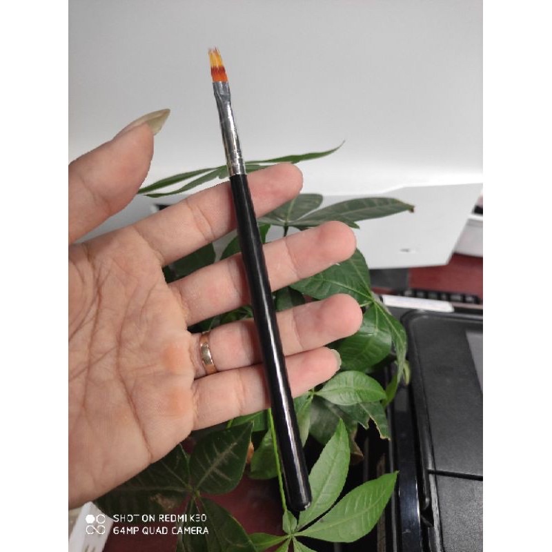 Cọ ombre lông thưa cán gỗ làm nail