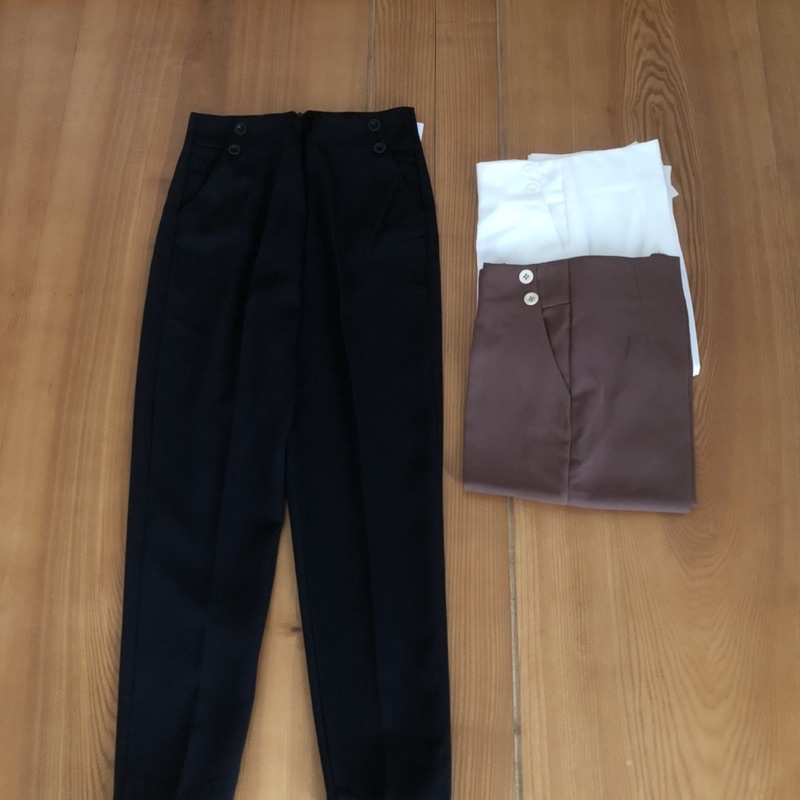 Quần baggy lưng cao cạp liền khoá sau lưng