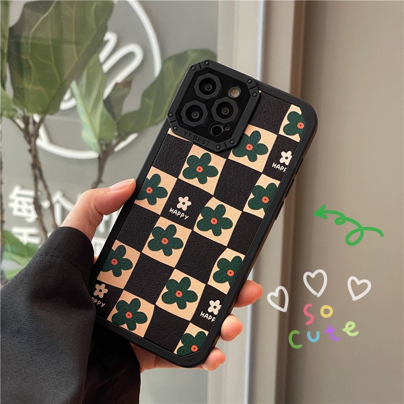 Ốp iphone full viền hoa xanh nền caro