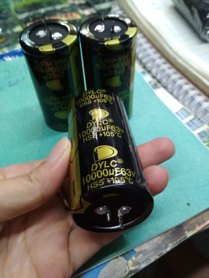 2 tụ 10000 - 63v - dylc