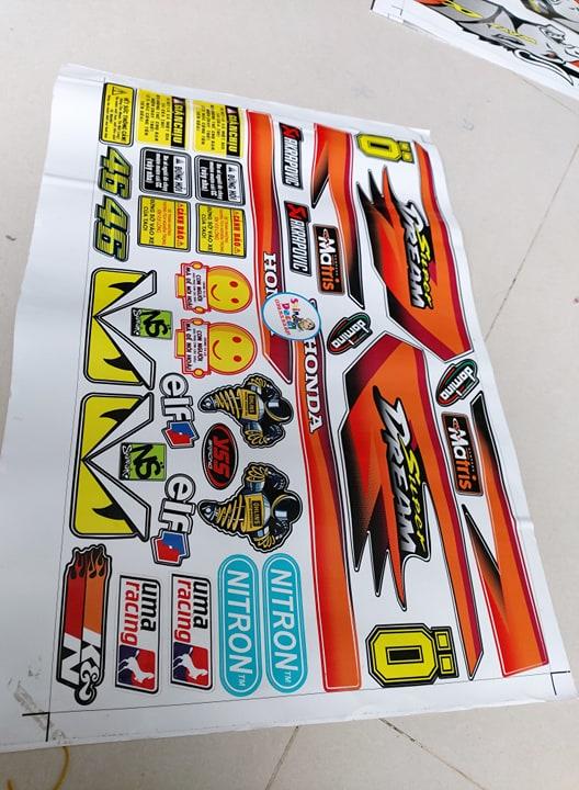 Tem xe dream tặng logo