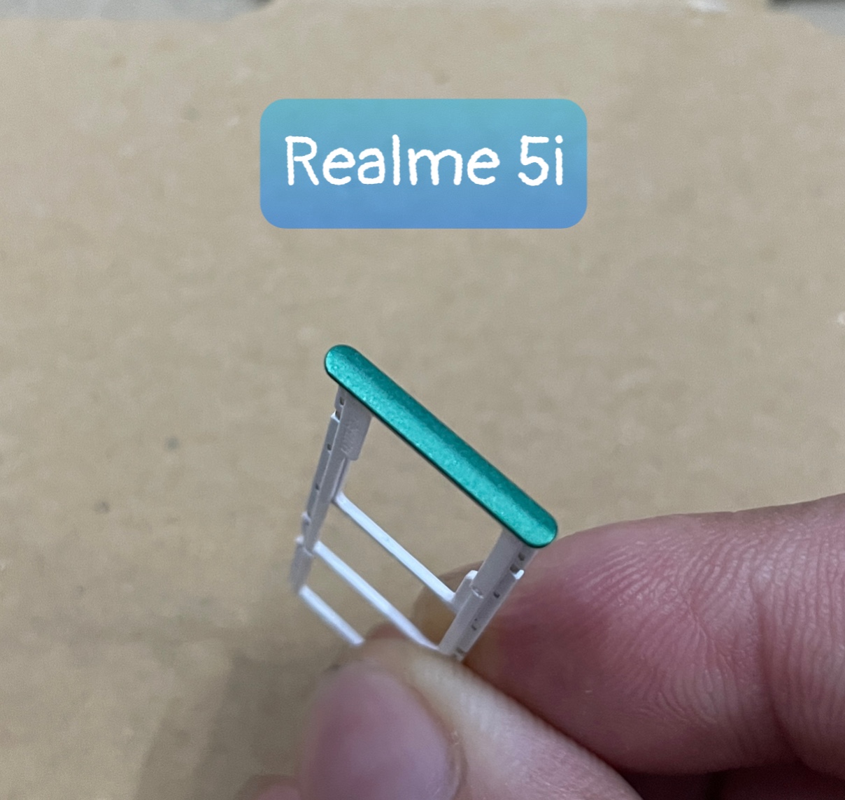 khay sim Realme 5i