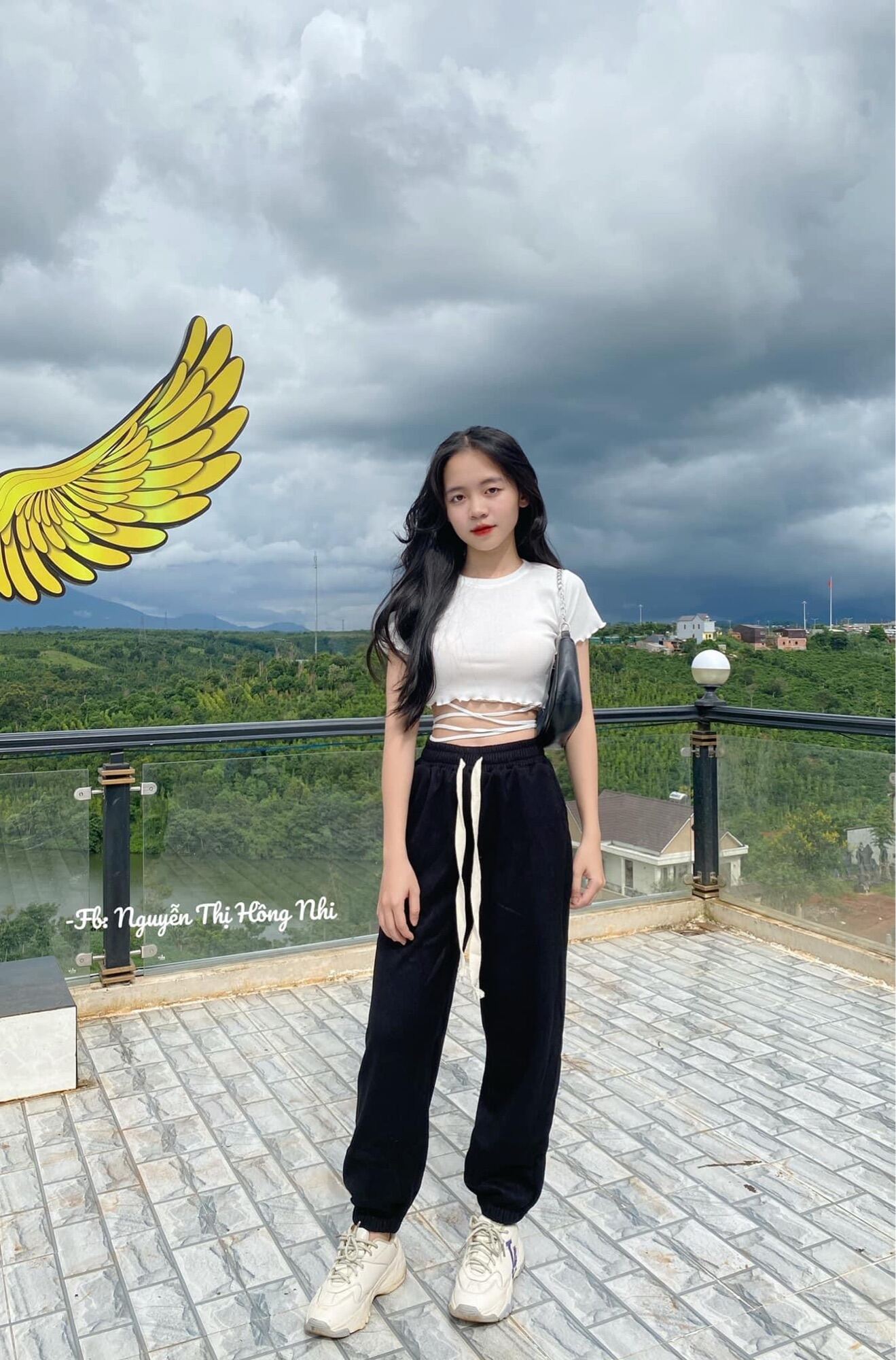 Set Quần Jogger Trơn + Áo Croptop Cột Dây Bụng