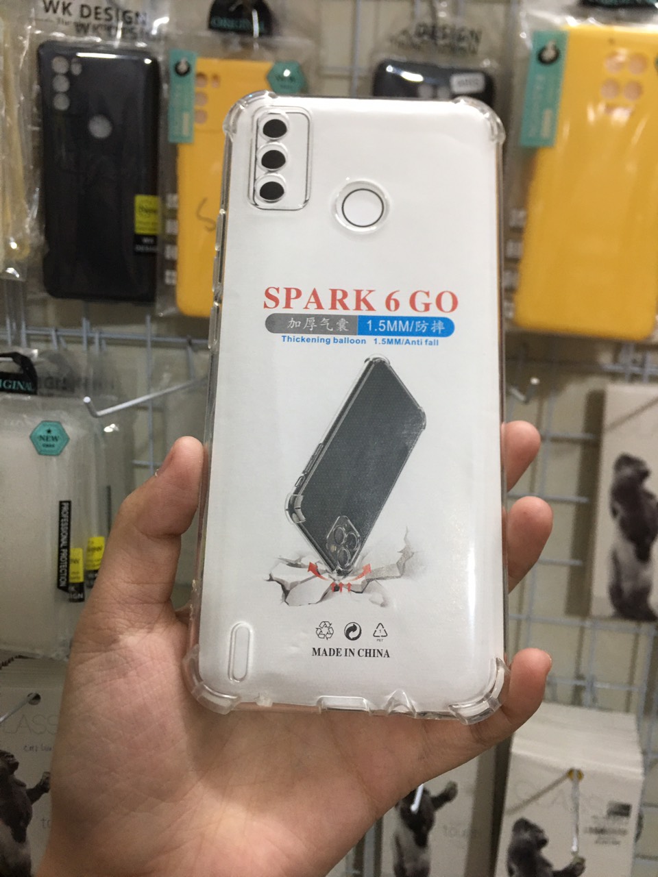 ỐP LƯNG TECNO SPARK 6 GO CHỐNG SỐC