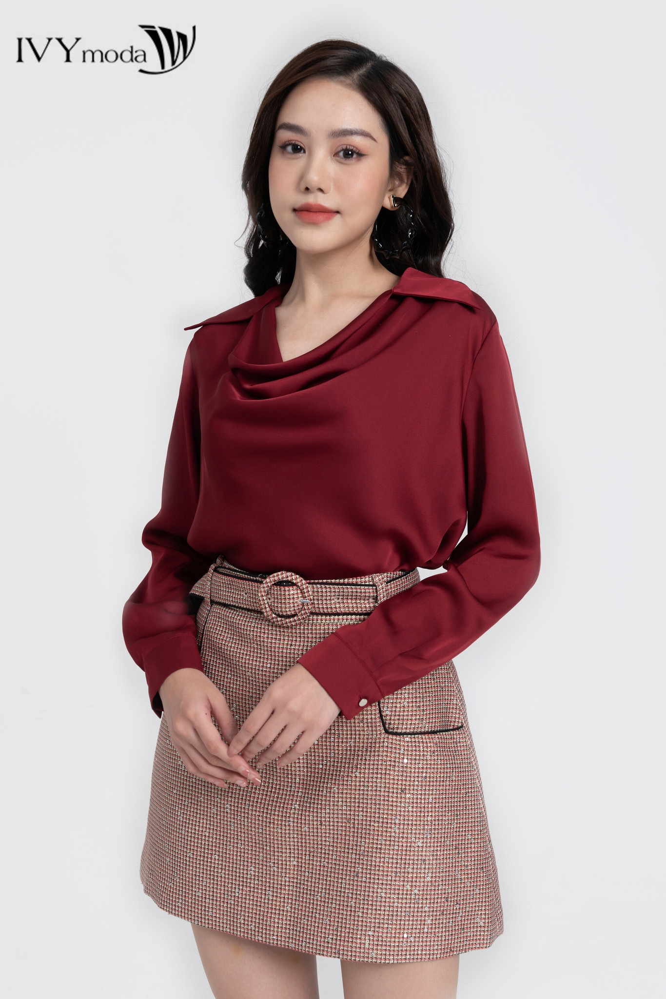 Áo sơ mi lụa cổ đổ, Áo sơ mi công sở nữ IVY moda MS 17M7985