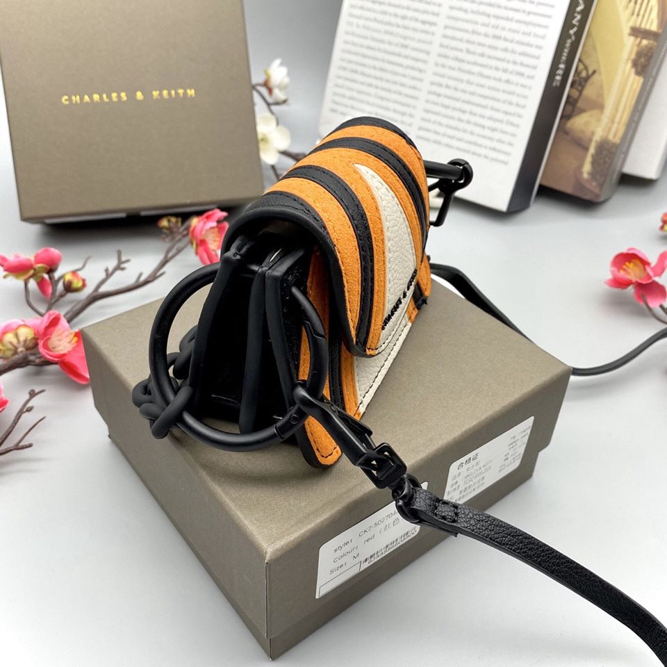[HCM]TÚI CHARLES & KEITH Chunky Chain Link SIÊU MINI ?? Ck2-50270420