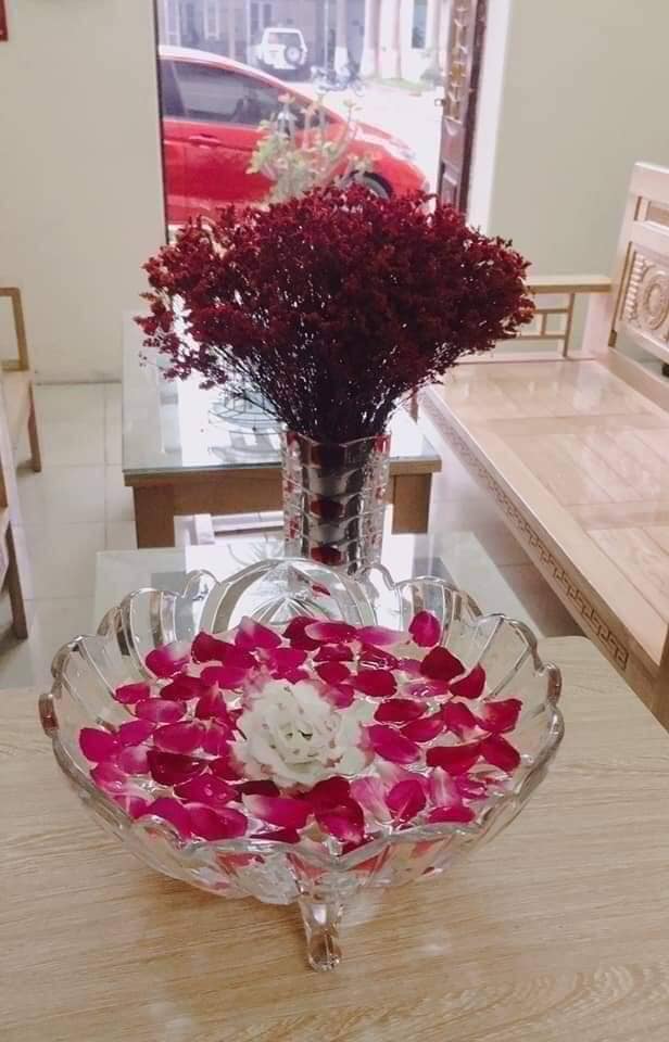 BÁT THỦY TINH 3 CHÂN TRẮNG