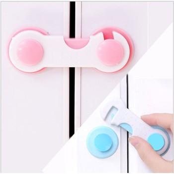 Dụng cụ khóa tủ an toàn cho bé