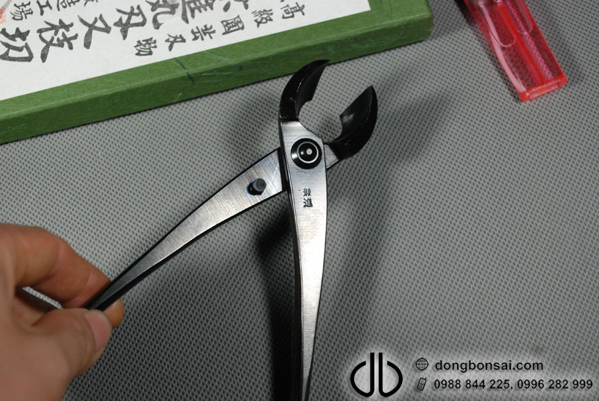 Kìm cạp xéo tròn Kaneshin No.4