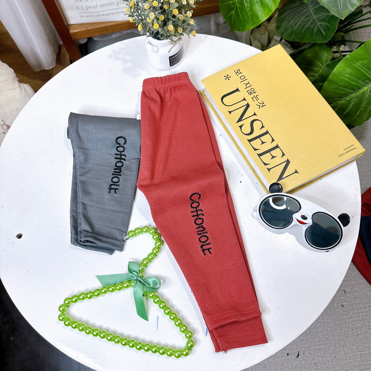 Quần legging thêu chữ COFFON cho bé gái