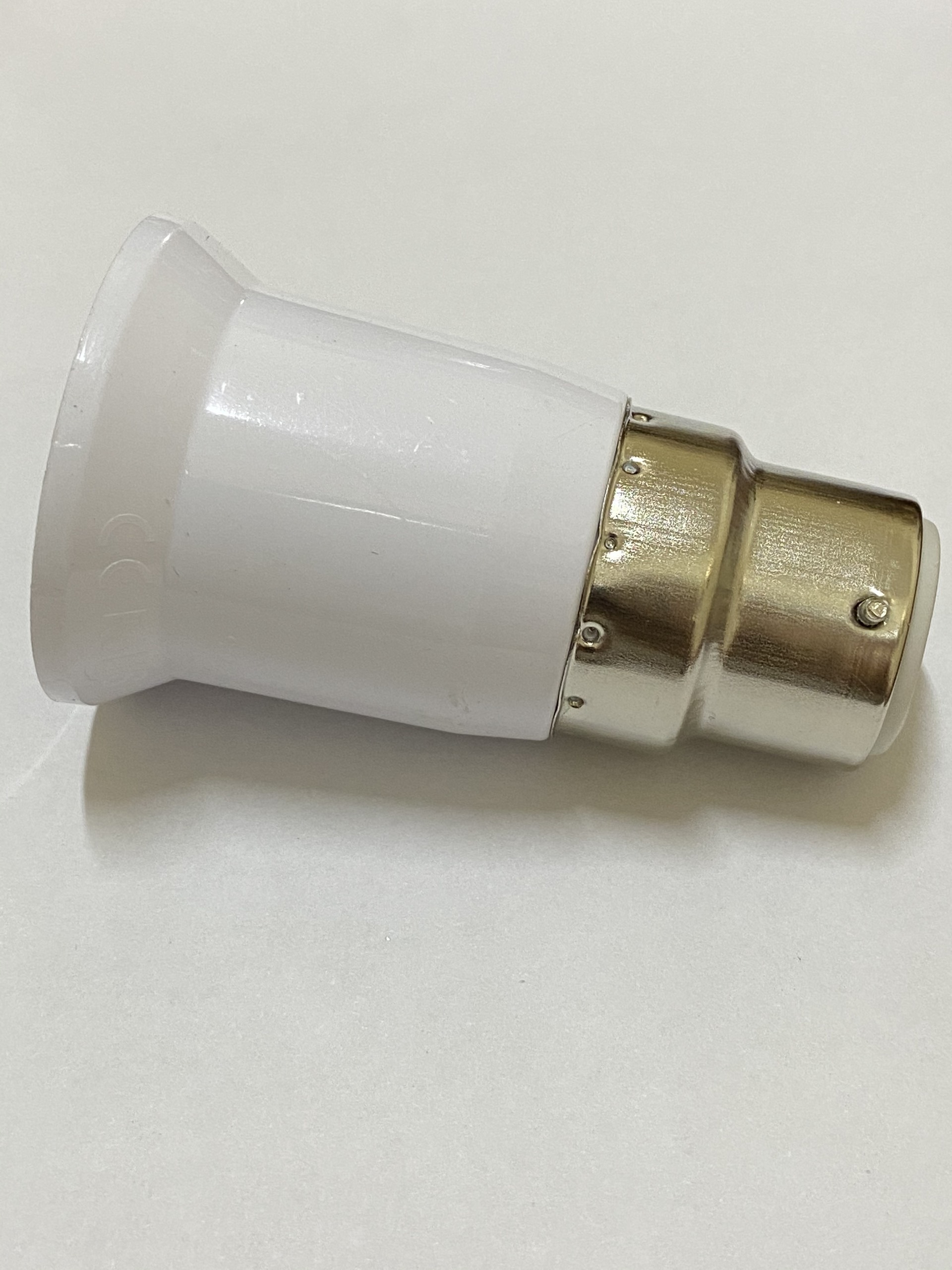 [HCM]Đui đèn B22 sang E27(màu trắng)
