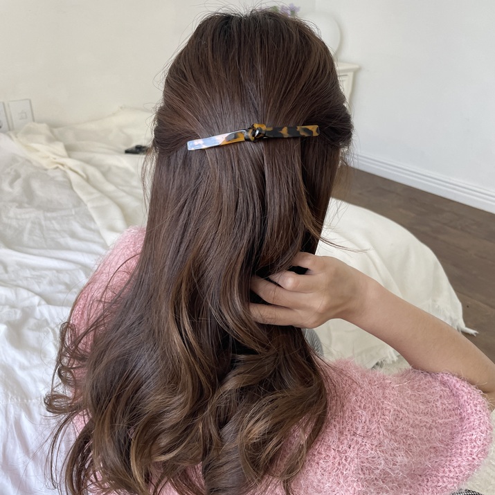 Kẹp tóc bấm dáng mảnh Modleaf Marble knot clip Hàn Quốc