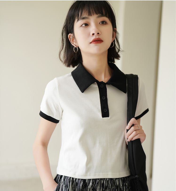 Áo thun nữ cổ phối màu đen trắng
