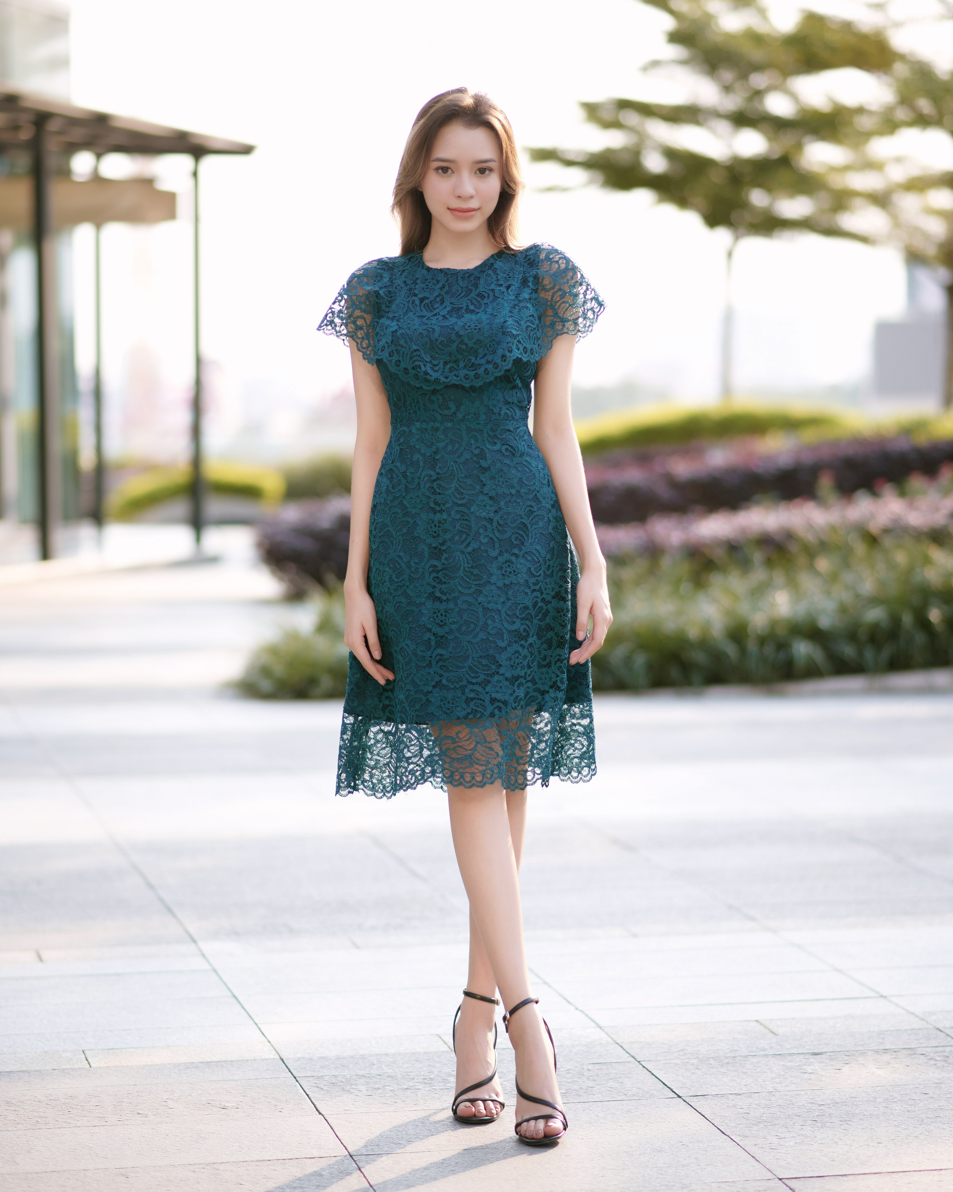 Đầm Ren Xanh Rêu