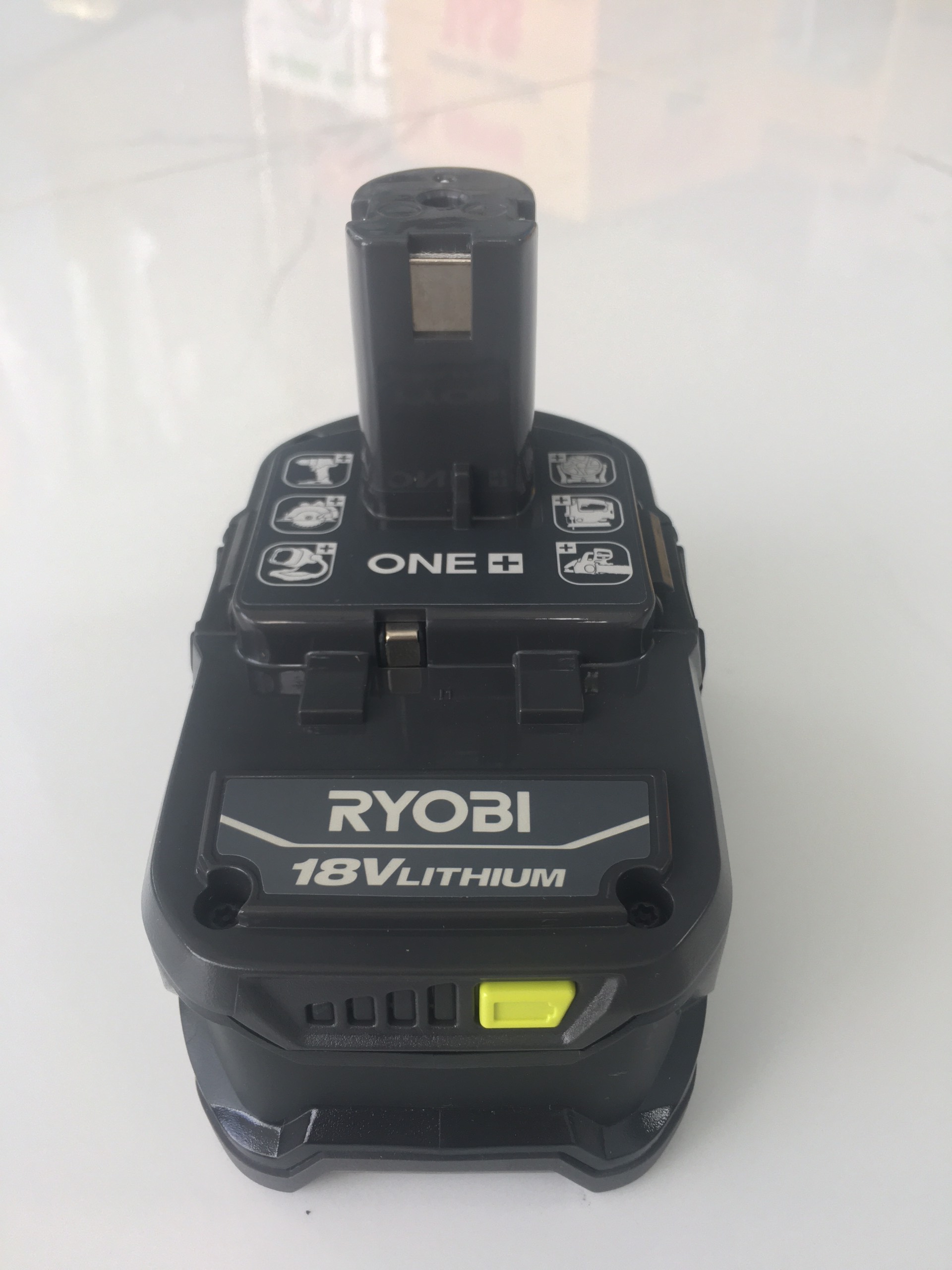 Pin ryobi 18V 4Ah