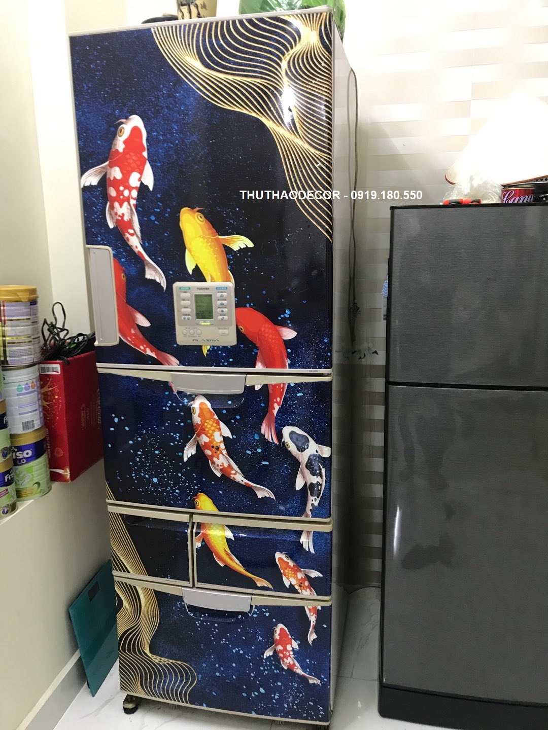 [HCM]Giấy Decal Dán Tủ Lạnh Phong Thủy CÁ KOI HOÀNG GIA - THUTHAODECOR