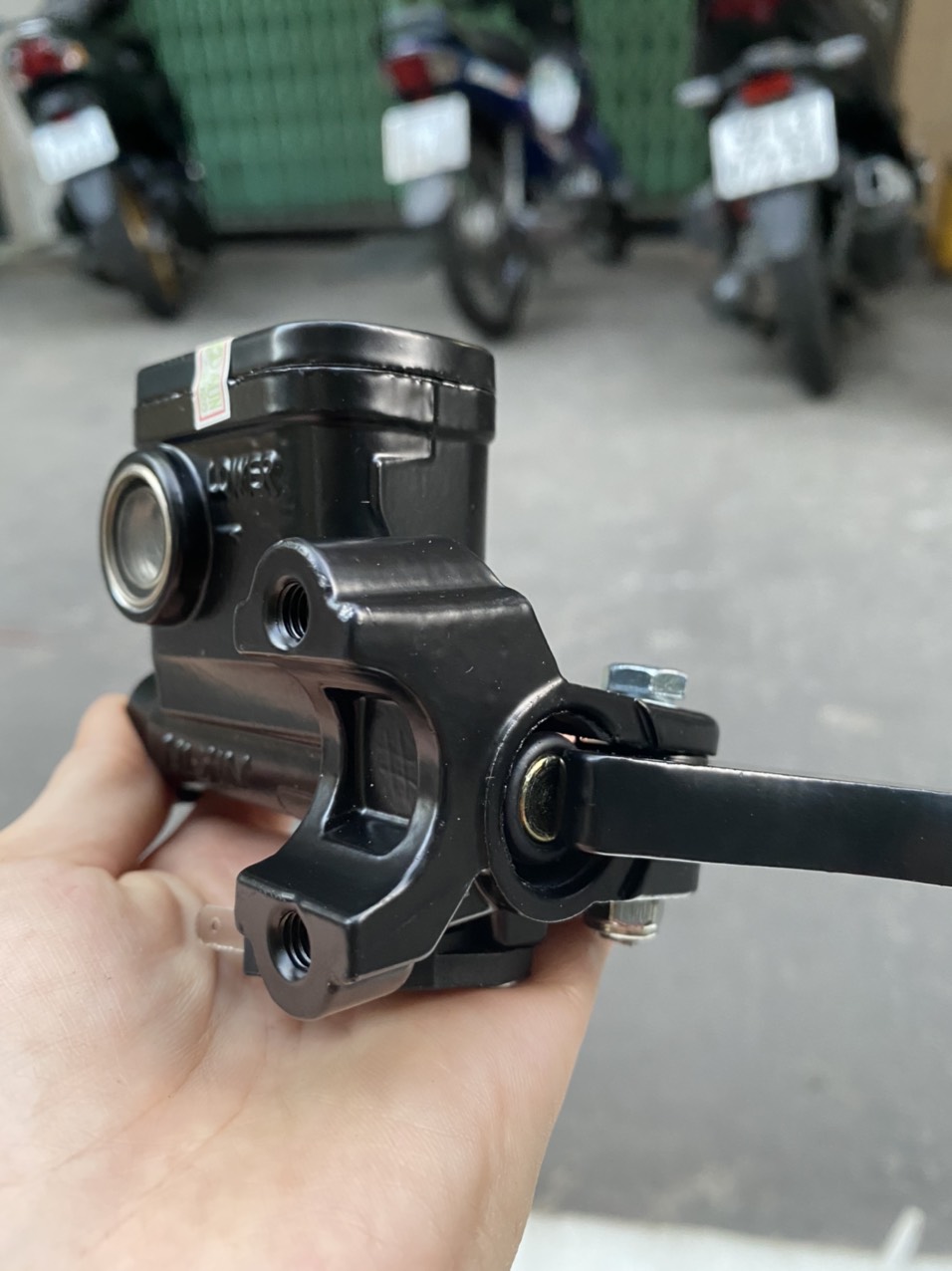 TAY DẦU THẮNG ĐĨA XE JUPITER