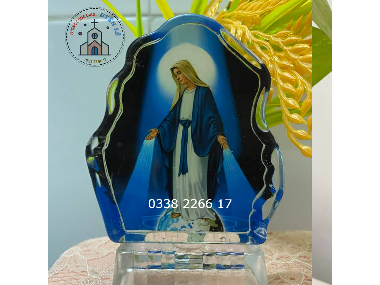 Tượng công giáo pha lê giọt nước