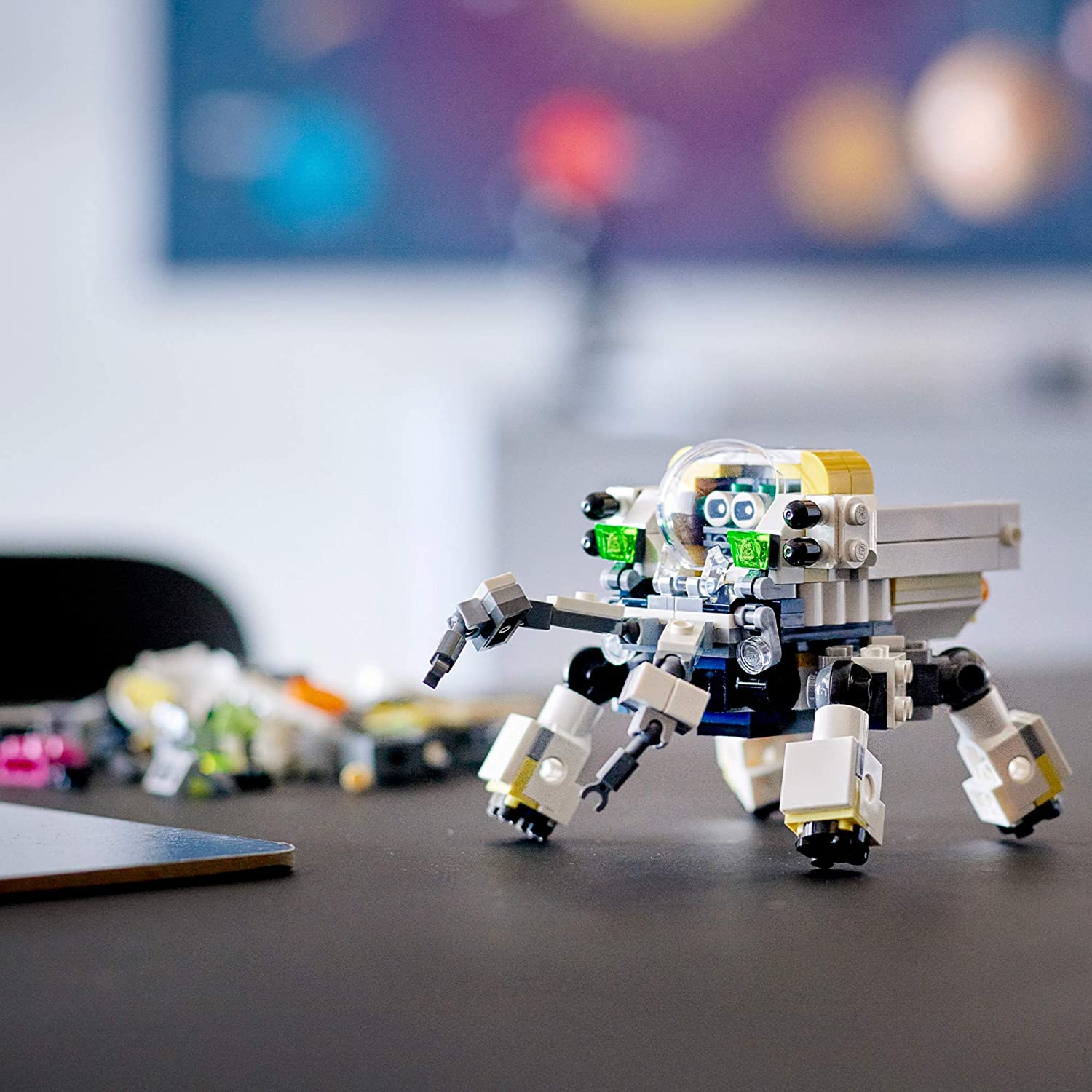 Đồ chơi LEGO CREATOR - Rô Bốt Khám Phá Không Gian - 31115