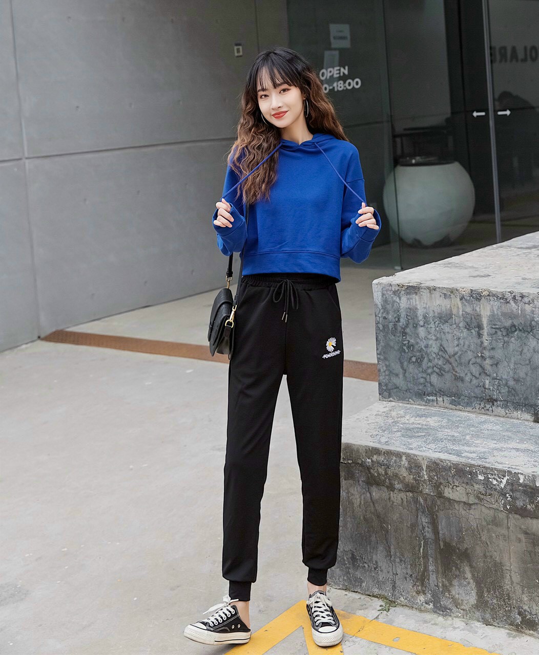 [Mẫu Mới 2022-Freeship] Quần jogger in bông cúc PEACEMINUSONE ĐT