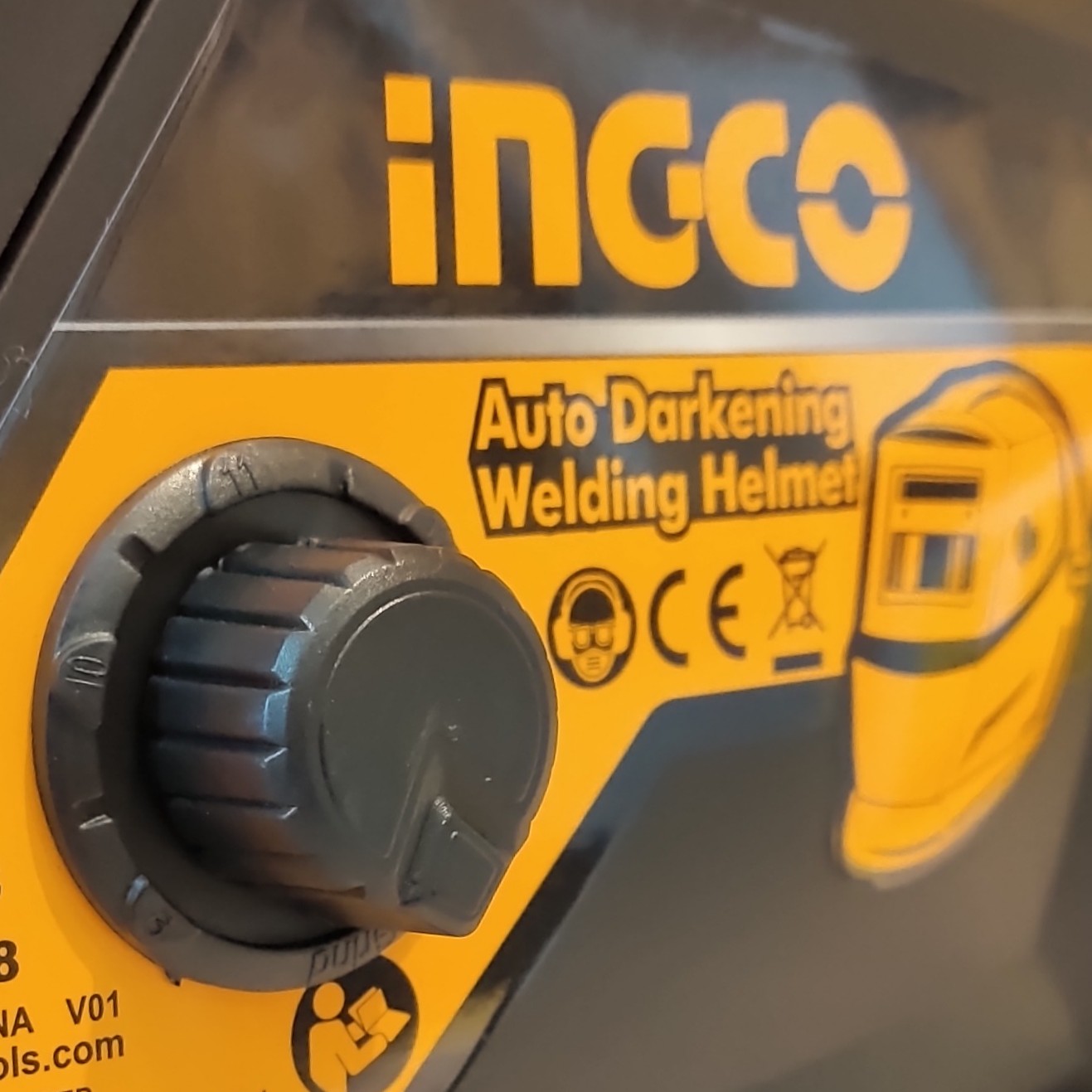 Mặt Nạ Hàn Tự Động INGCO AHM008