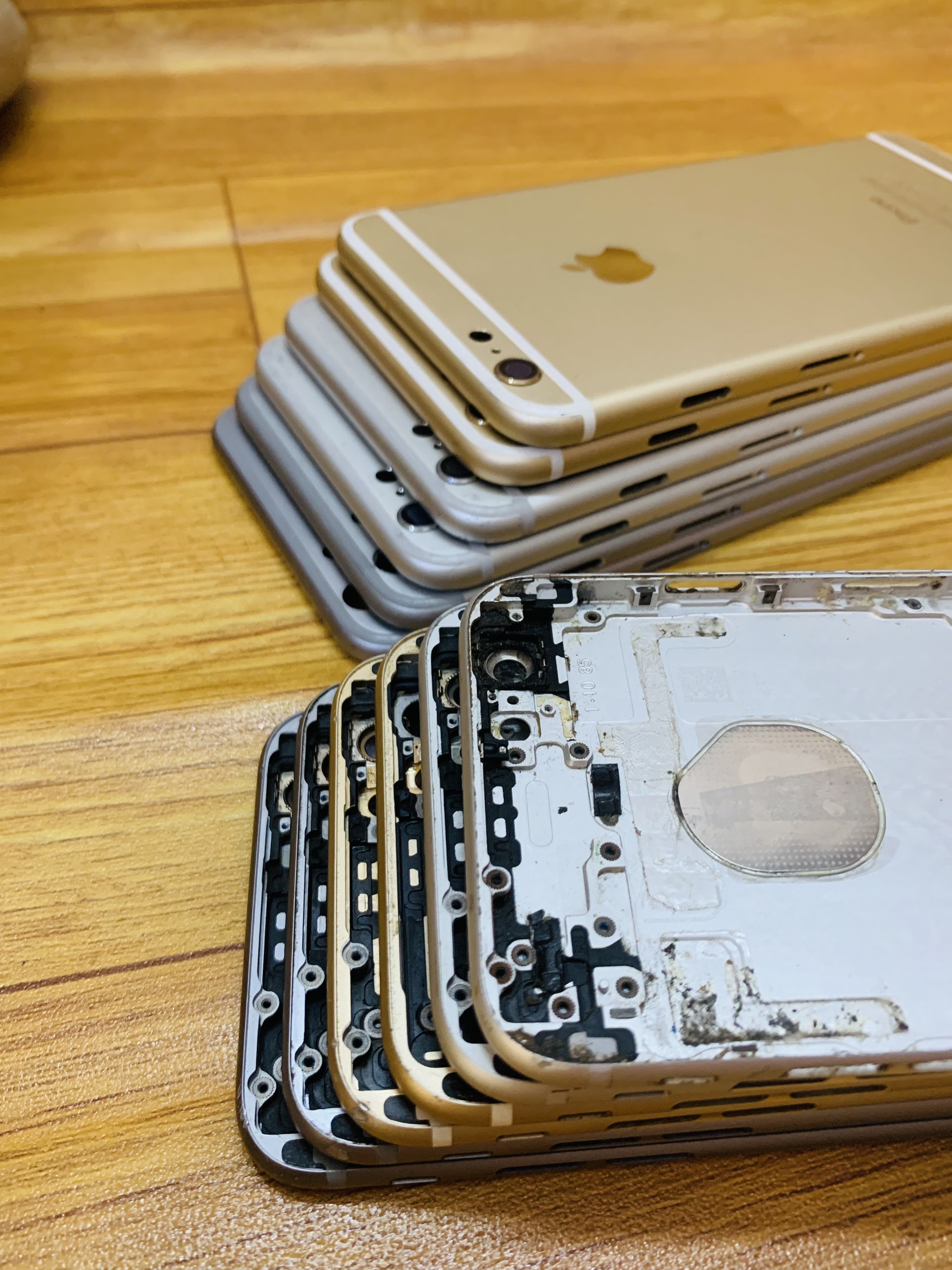 VỎ CŨ ZIN 6G và 6Plus