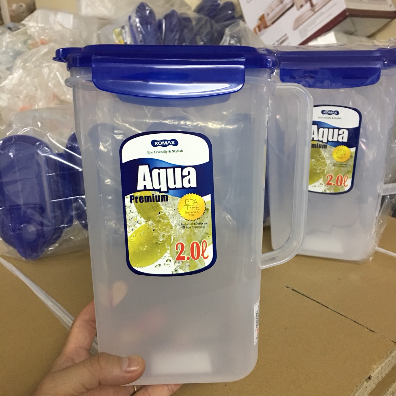 Bình nước cao cấp Aqua Komax Hàn Quốc 2L nhựa PET, PP chịu nhiệt tốt, được FDA chứng nhận an toàn