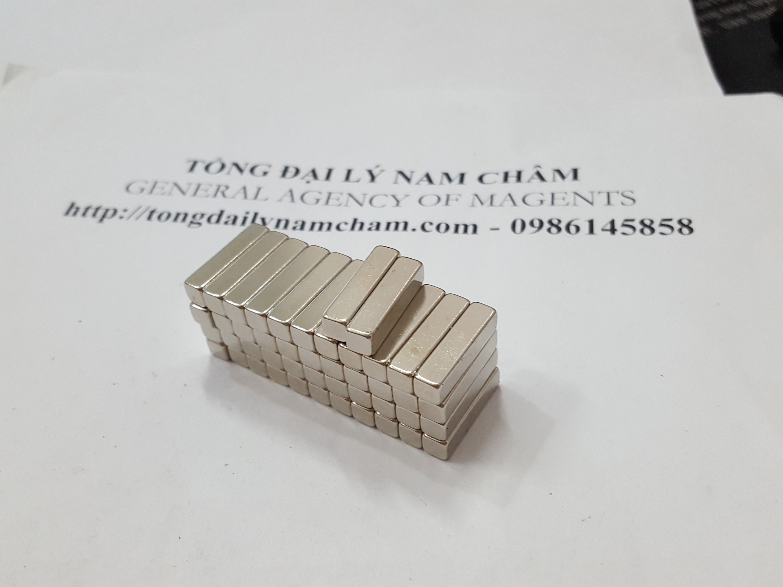 20 viên nam châm 20x5x5mm