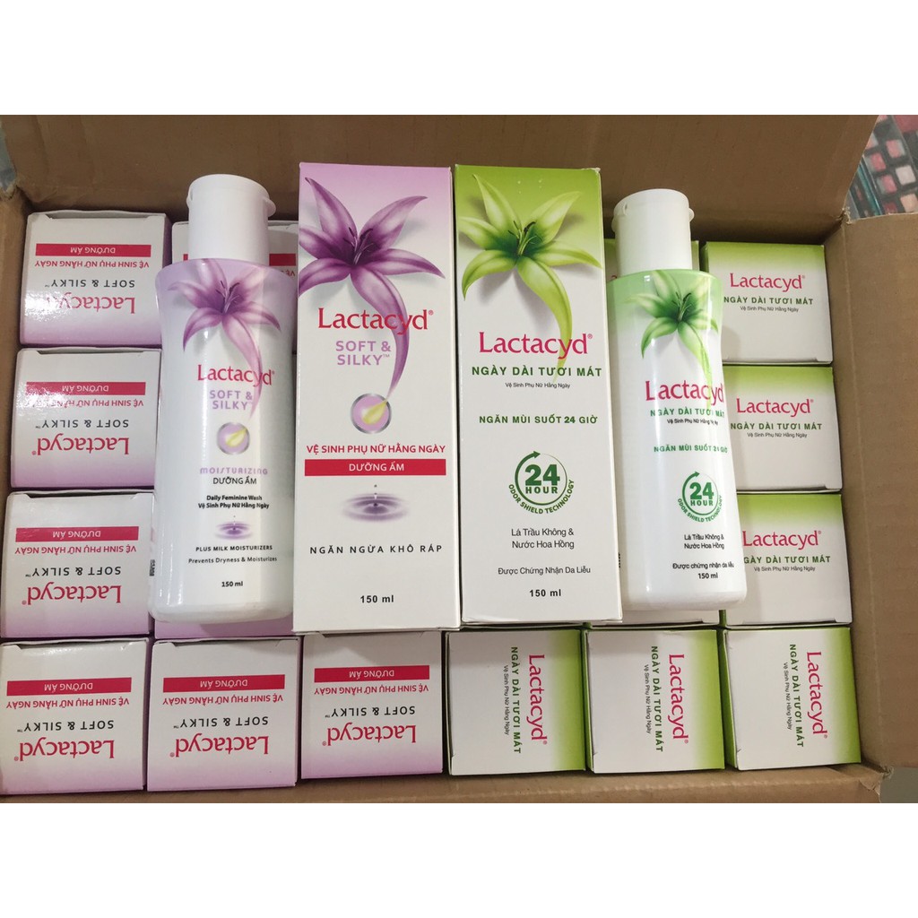 [HCM]Dung dịch vệ sinh phụ nữ Lactacyd Soft Silky (250ml)