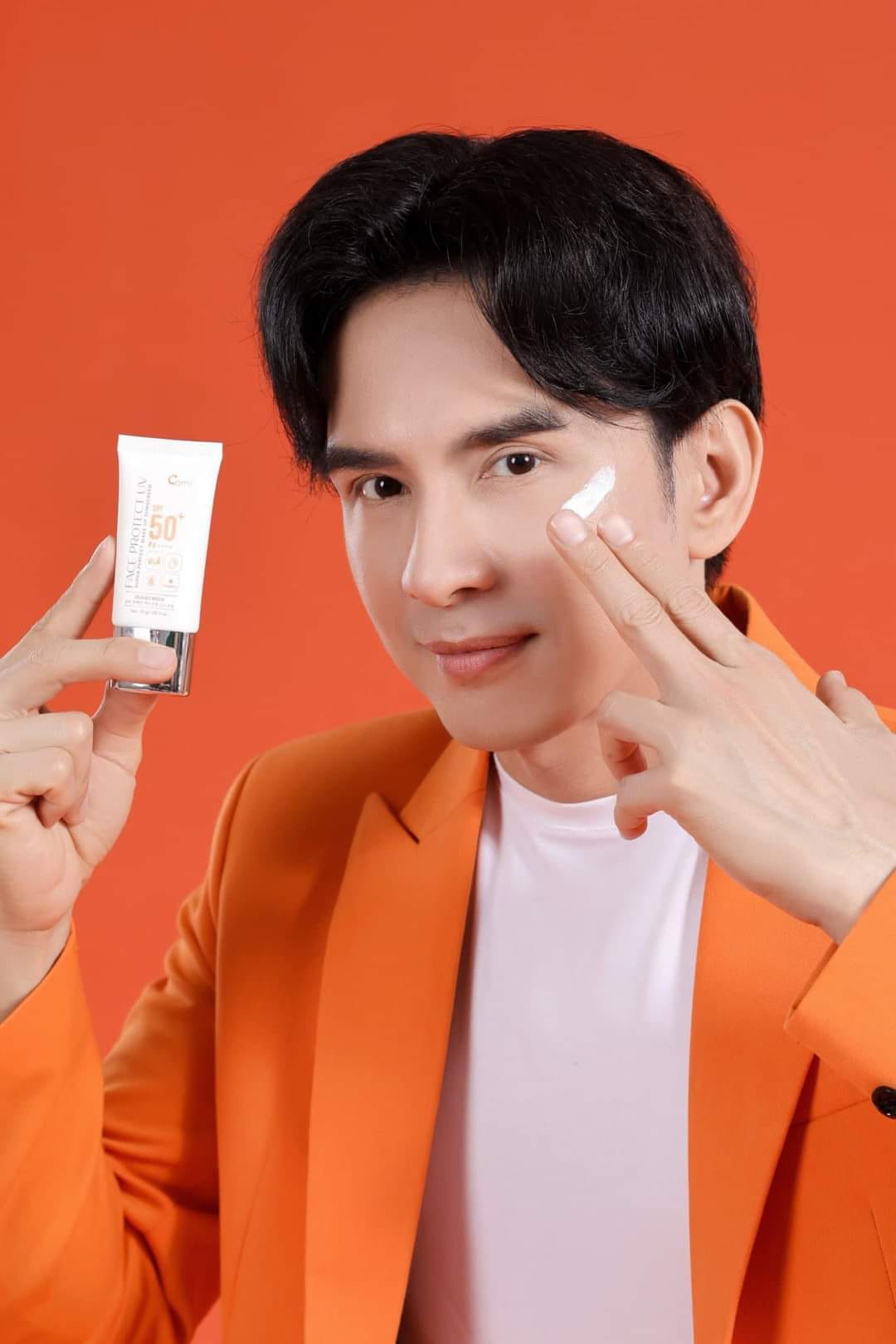 Kem Chống Nắng Dưỡng Trắng Nâng Tone Comi