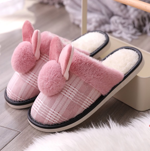 Dép lông mang trong nhà caro hình thỏ, Dép Lông Mang Trong Nhà Sọc Caro Sang Trọng, Dép lông tai thỏ dễ thương, sang chảnh mang trong nhà