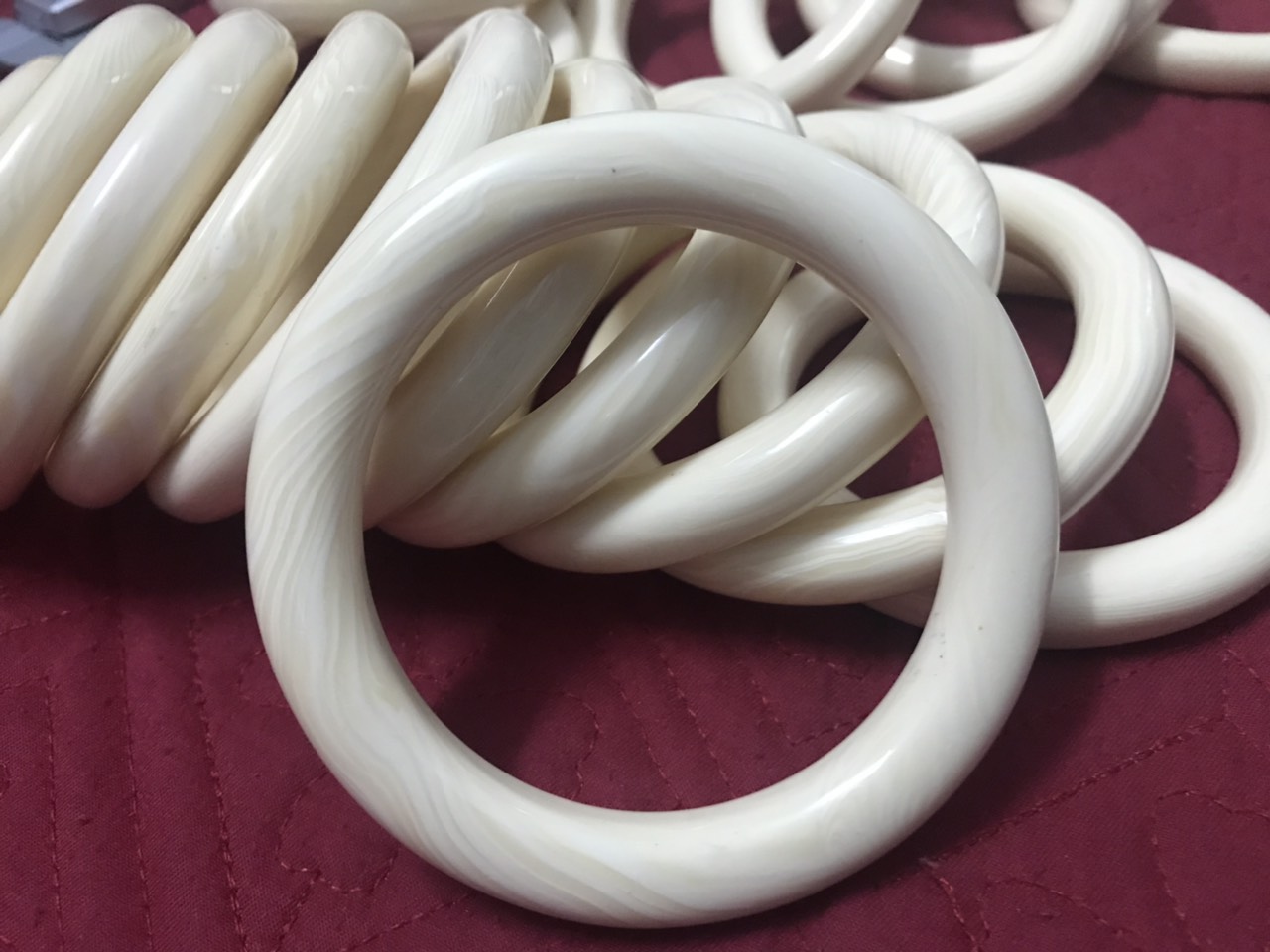 Vòng tay mỹ nghệ Đắk Lắk 12mm